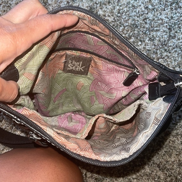 The Sak Pebbled Leather Crossbody Bag black - Picture 5 of 13